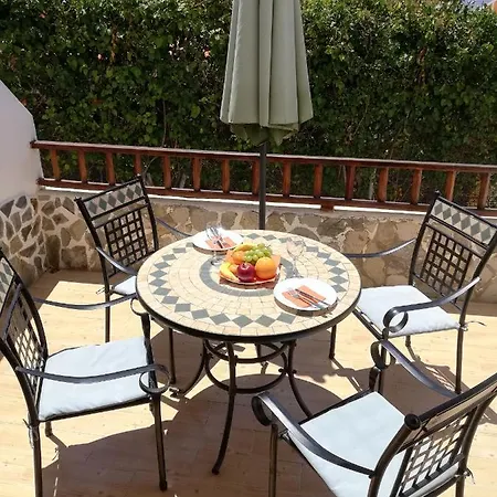 Geranios, Close To Beach, Puerto Colon, Yellowcat 2 3*